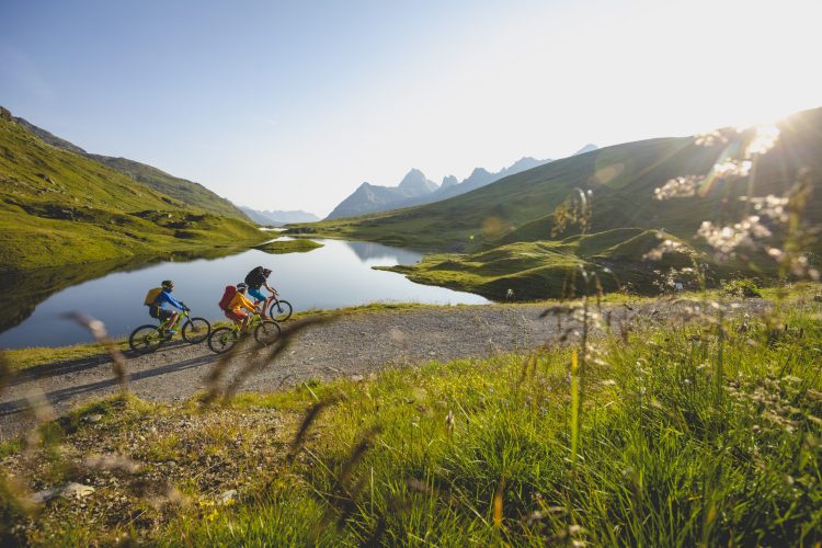 E-Bike-Tour Heilbronner-Langsee (c) Stefan Kothner - Montafon Tourismus