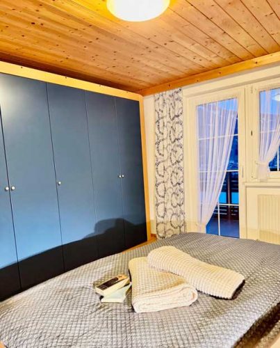 Schlafzimmer 4 Ferienwohnung Haus Bergharmonie Tschagguns Montafon – Zimmer mit zwei Einzelbetten für Kinder oder Gäste